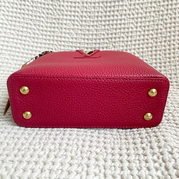 Louis Vuitton Rare Capucines Mini Red - Picture 12 of 15
